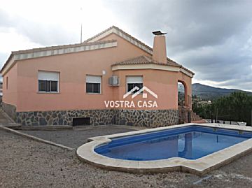 30061023 Venta de casas/chalet con piscina y terraza en Chiva