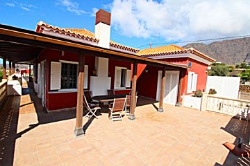  Venta de casas/chalet con piscina y terraza en Los Llanos de Aridane 