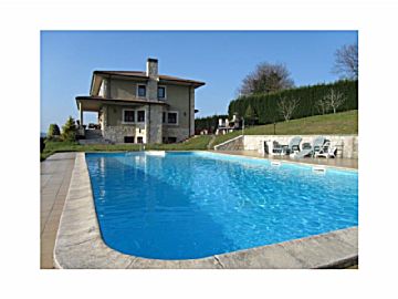 Foto 1 Venta de casas/chalet con piscina en Limanes (Oviedo) (Oviedo), Abuli