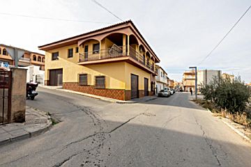 Foto Venta de casa con terraza en Las Gabias , Entrada de Gabia