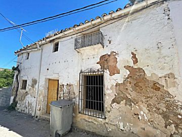 Imagen 1 Venta de casa en Alcalá la Real