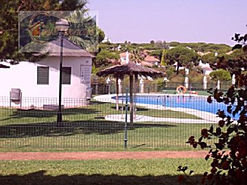 Foto 1 Alquiler de casas/chalet con piscina y terraza en Cartaya, Nuevo Portil