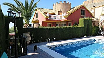 Foto Venta de casa con piscina y terraza en Albolote, C-GRANADO