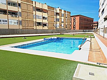 Foto Alquiler de piso con piscina en Triana Este (Sevilla), Pagés del Corro-López de Gomara