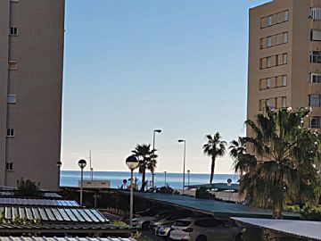 Foto 1 Alquiler de piso con piscina y terraza en Urbanova-Agua Amarga (Alicante)