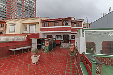  Venta de casas/chalet en Distrito Ciudad Alta (Las Palmas G. Canaria)