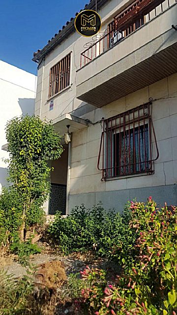 Foto 1 Venta de casa con terraza en Zona Hospital (Jaén)