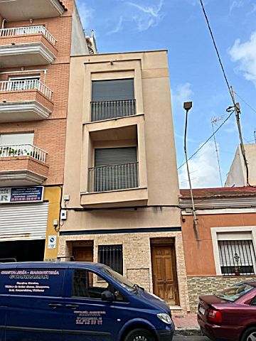 Foto Venta de casa con terraza en Guardamar del Segura, CENTRO