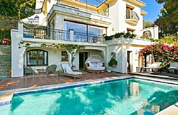 Foto Venta de casa con piscina y terraza en Río Real (Marbella (Municipio)), Rio real
