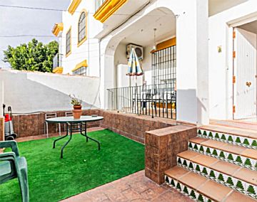 Foto Venta de casa con terraza en Chiclana de la Frontera, La soledad