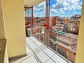 Foto Venta de piso con terraza en San José Obrero-San Lázaro-Ronda de la Feria (Zamora), Puerta la feria
