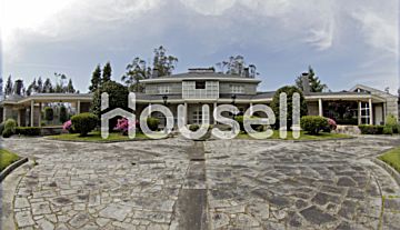  Venta de casas/chalet con piscina y terraza en Santa Comba Población