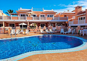 Imagen 1 Venta de piso con piscina en Caleta de Fuste (Antigua)