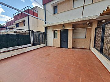 MDI CI-01261-0001 Venta de casa con terraza en Náquera