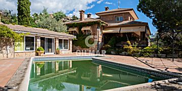 Imagen 1 Venta de casa con piscina en Manzanares el Real