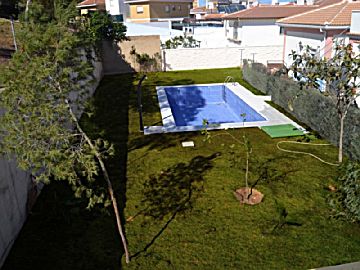 Piscina.jpg Alquiler de casa con terraza en Matalascañas (Almonte), Junto a torre Almenara y Campo de golf