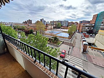 008324 Venta de piso con terraza en El Naranjo - La Serna (Fuenlabrada)