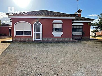 Foto Venta de casa con terraza en Chiclana de la Frontera, El Chaparral