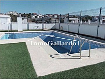 008293 Venta de piso con piscina y terraza en Torre de Benalgabón (Rincón de la Victoria (Pueblo))