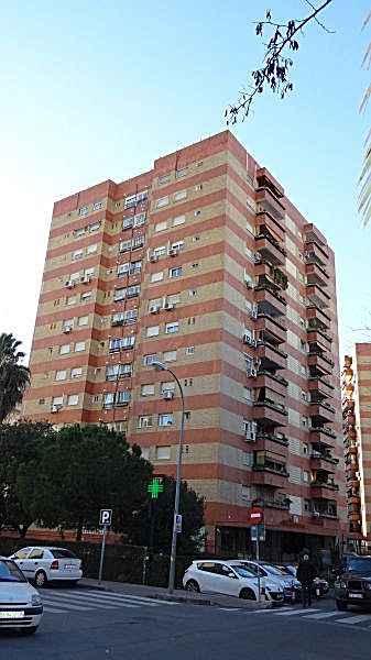 DSC01279.JPG Alquiler de piso con terraza en San Bernardo (Sevilla)