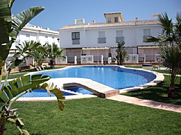 JARDIN.jpg Alquiler de piso con piscina y terraza en Alcossebre (Alcalà de Xivert-Alcossebre), urbanizacion palm beach