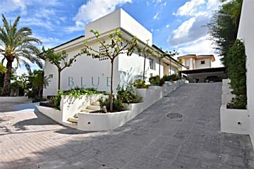 Foto Venta de casa con piscina y terraza en Fortuna, LA MATANZA