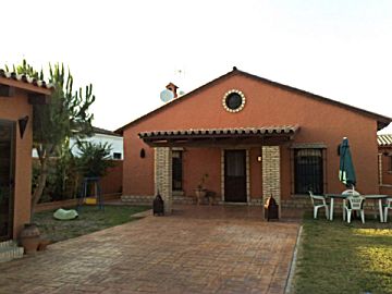 Foto Venta de casa con terraza en Chiclana de la Frontera, El sotillo