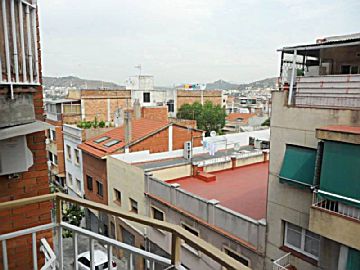 Foto Venta de piso con terraza en Santa Coloma de Gramenet, Santa rosa