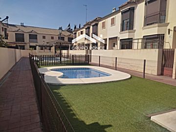 Imagen 1 Venta de casa con piscina en Jerez de la Frontera