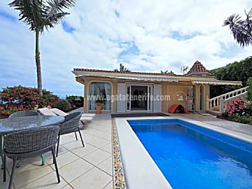 Imagen 1 Venta de casa con piscina en El Sauzal 
