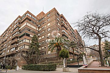 Imagen 1 Venta de piso en Las Acacias (Madrid)