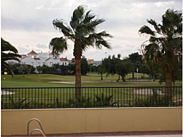 021770 Venta de piso con piscina y terraza en Urbanización de Roquetas-Las Marinas (Roquetas de Mar)
