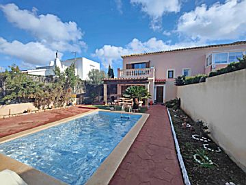 Imagen 1 Venta de casa con piscina en Bahía Grande (Llucmajor)