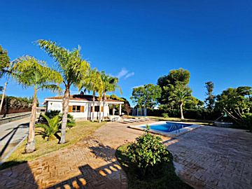 Foto Venta de casa con piscina y terraza en San Vicente del Raspeig (Sant Vicent del Raspeig), San Vicente del Raspeig/Sant Vicent Del Raspeig