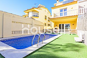  Venta de casas/chalet con piscina y terraza en Norte (Castelló-Castellón de la Plana)