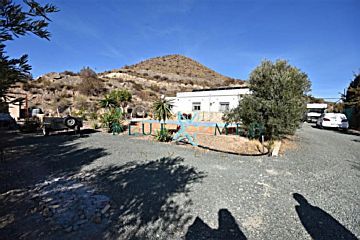Foto Venta de casa con piscina y terraza en Águilas, Venta San Felipe