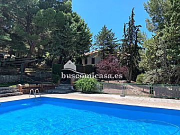 Imagen 1 Venta de casa con piscina en Ctra. de Circunvalación-La Magdalena-Antonio Diaz (Jaén)