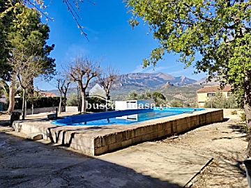 Imagen 1 Venta de casa con piscina en Puente de la Sierra-Otiñar-Puente Jontoya (Jaén)