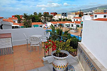 Imagen 1 Venta de piso con piscina en Costa Adeje