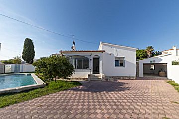 Imagen 1 Venta de casa con piscina en Empuriabrava (Castelló d'Empúries)
