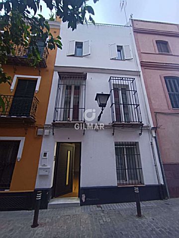 Imagen 1 Venta de casa en San Bernardo (Sevilla)