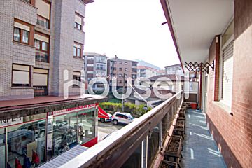  Venta de piso con terraza en Los Corrales de Buelna 
