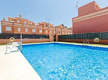 Foto Venta de casa con piscina y terraza en Benajarafe (Vélez-Málaga (Municipio)), Benajarafe