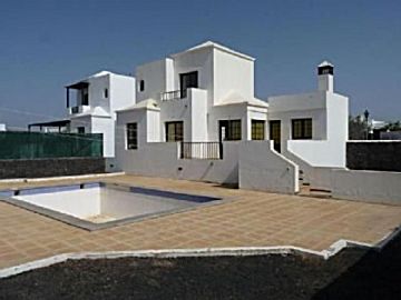  Venta de casas/chalet con piscina y terraza en Yaiza