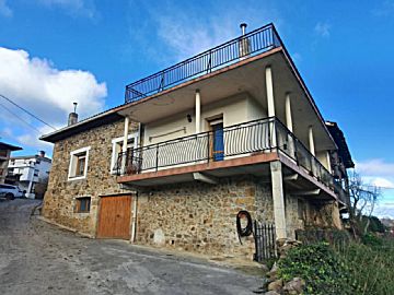 104196 Venta de casa con terraza en Karrantza Harana (Valle de Carranza)