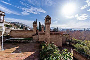 Foto Venta de casa con piscina y terraza en San Matías - Realejo (Granada), Paseo de la bomba