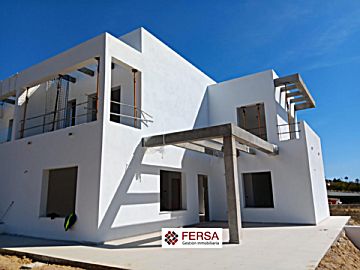 Foto Venta de casa con piscina y terraza en Vistahermosa (Puerto Santa María), LA TORRE