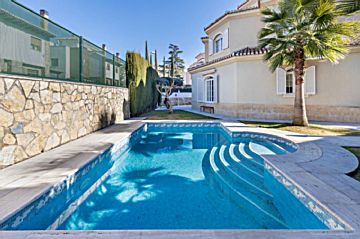 Foto Venta de casa con piscina y terraza en Castaño - Mirasierra (Granada), Camino bajo de huetor