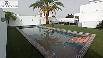 Foto Alquiler de casa con piscina en Montequinto (Dos Hermanas), Olivar de Quintos
