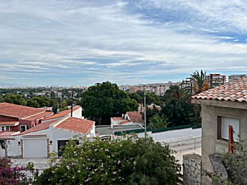 Foto Venta de casa con terraza en Albufereta-Miriam Blasco (Alicante), Vistahermosa